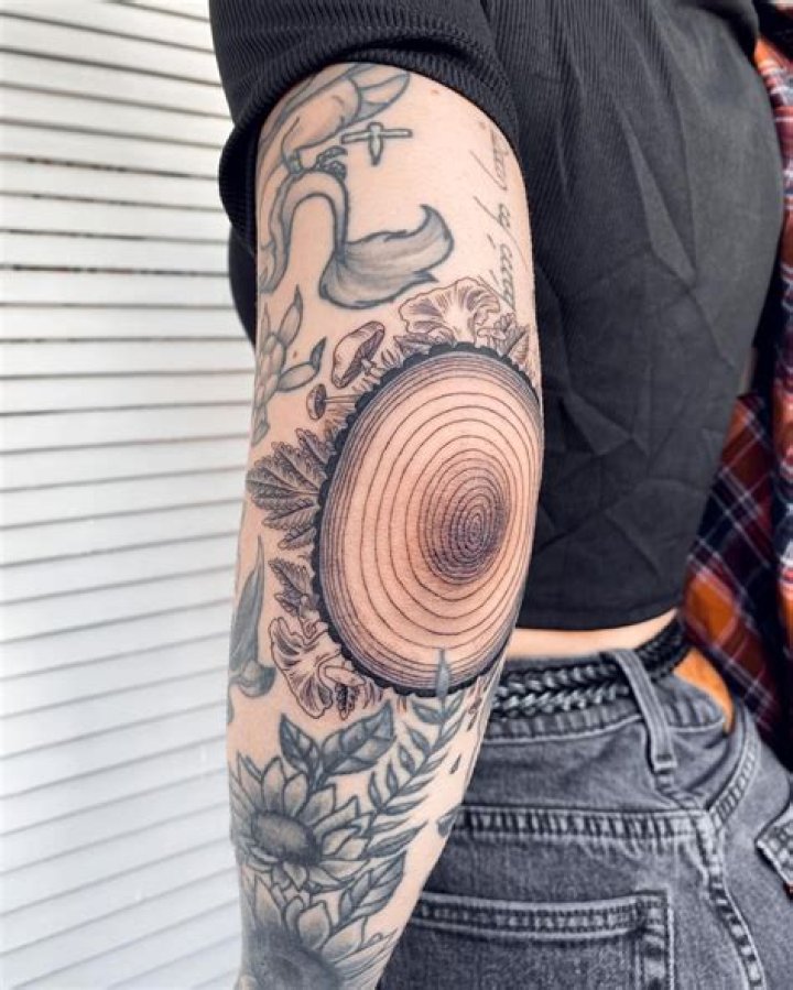 Explore the Art of Elbow Tattoo Design: A Unique Canvas