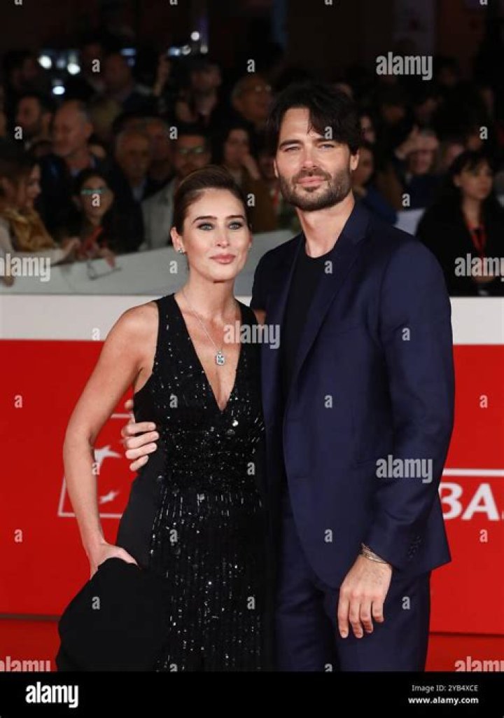 Maria Elena Boschi and Giulio Berruti: A Fascinating Connection