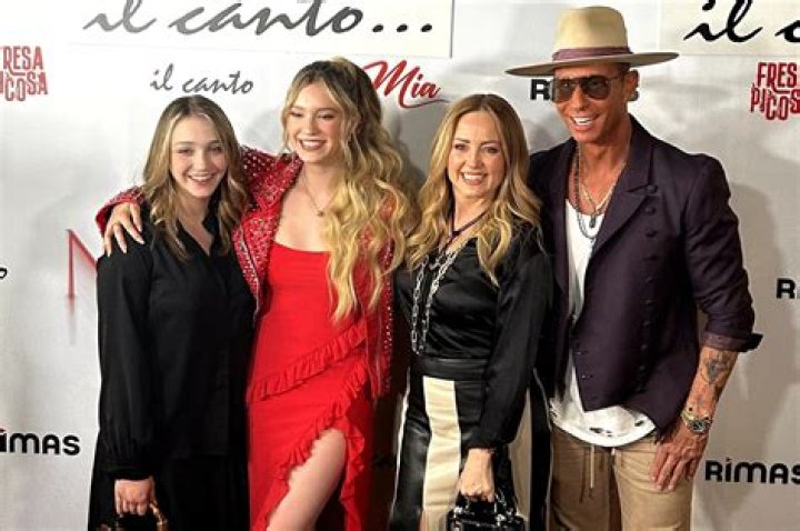 Mia Rubín: The Rising Star of Latin Pop