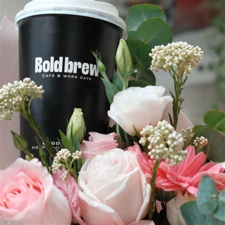 Nude Coffee Barista: A Bold Brew of Art and Ambiance