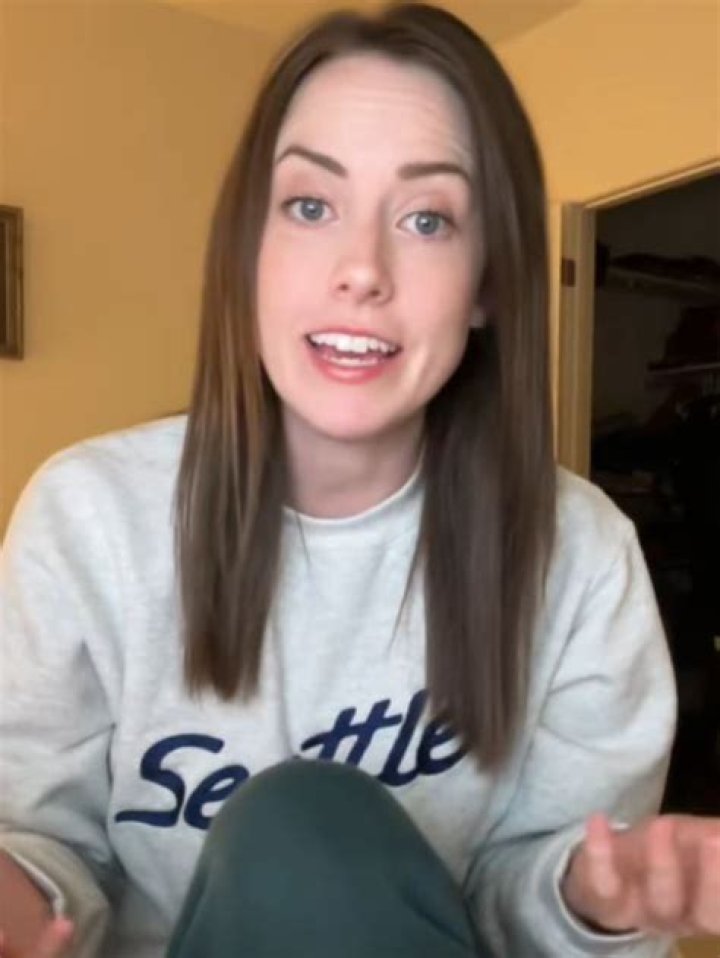 Understanding the Phenomenon of the Overly Attached Girlfriend