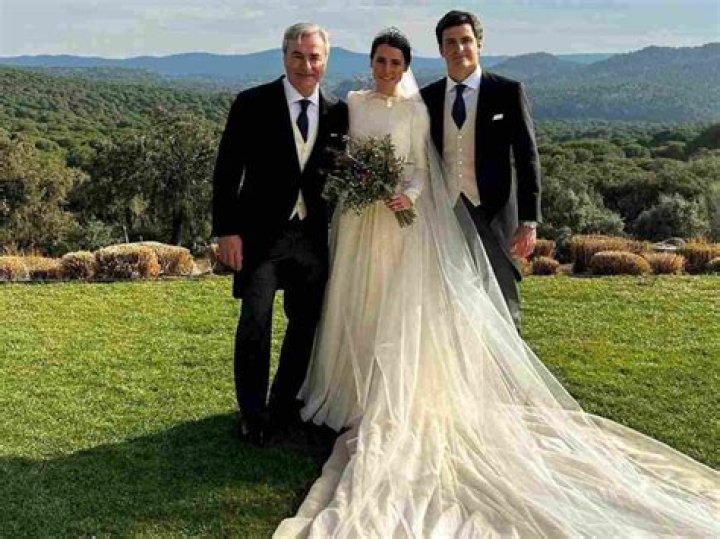 Unveiling the Personal Life of Carlos Sainz Sr: Is He Married?